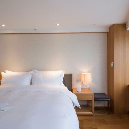 Bai Yun Qin She Boutique Hotel Tsjoengking Buitenkant foto