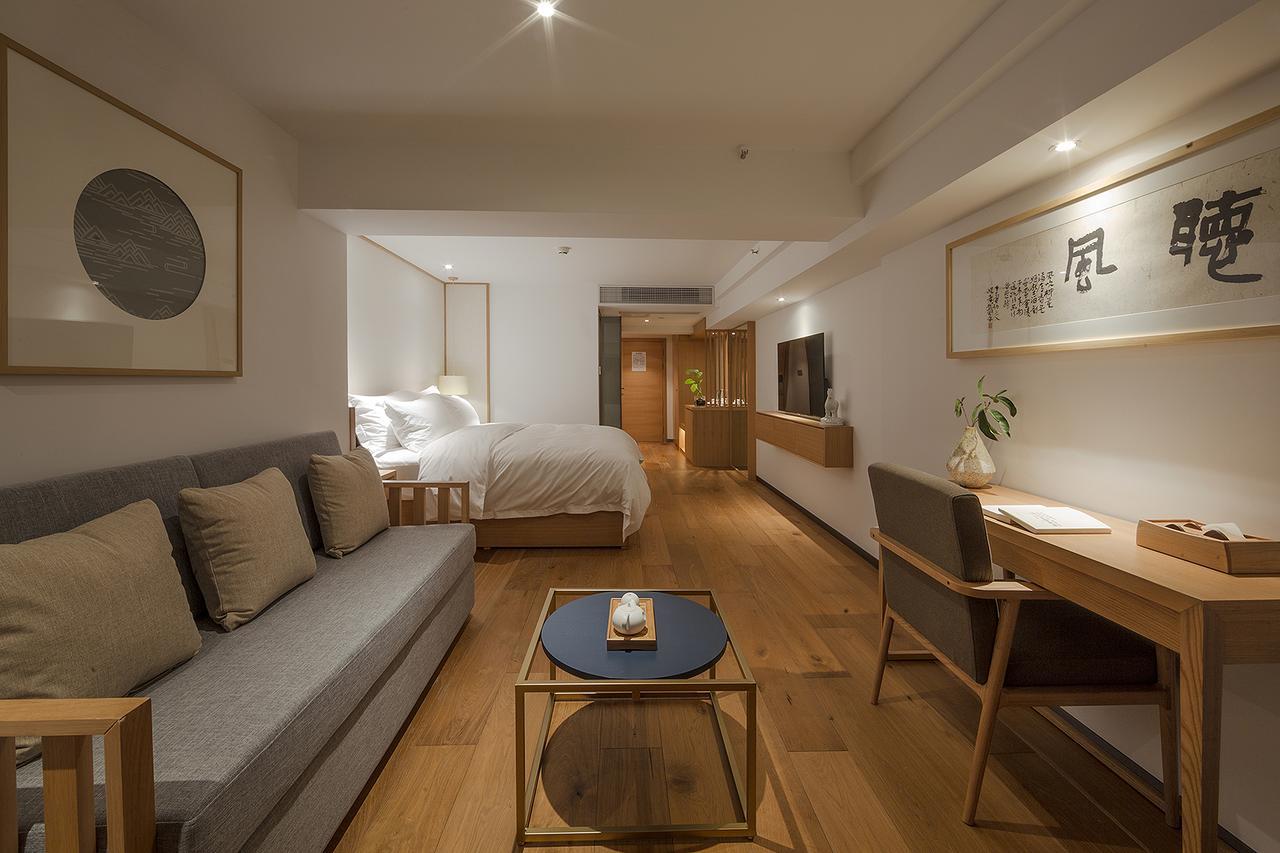 Bai Yun Qin She Boutique Hotel Tsjoengking Buitenkant foto